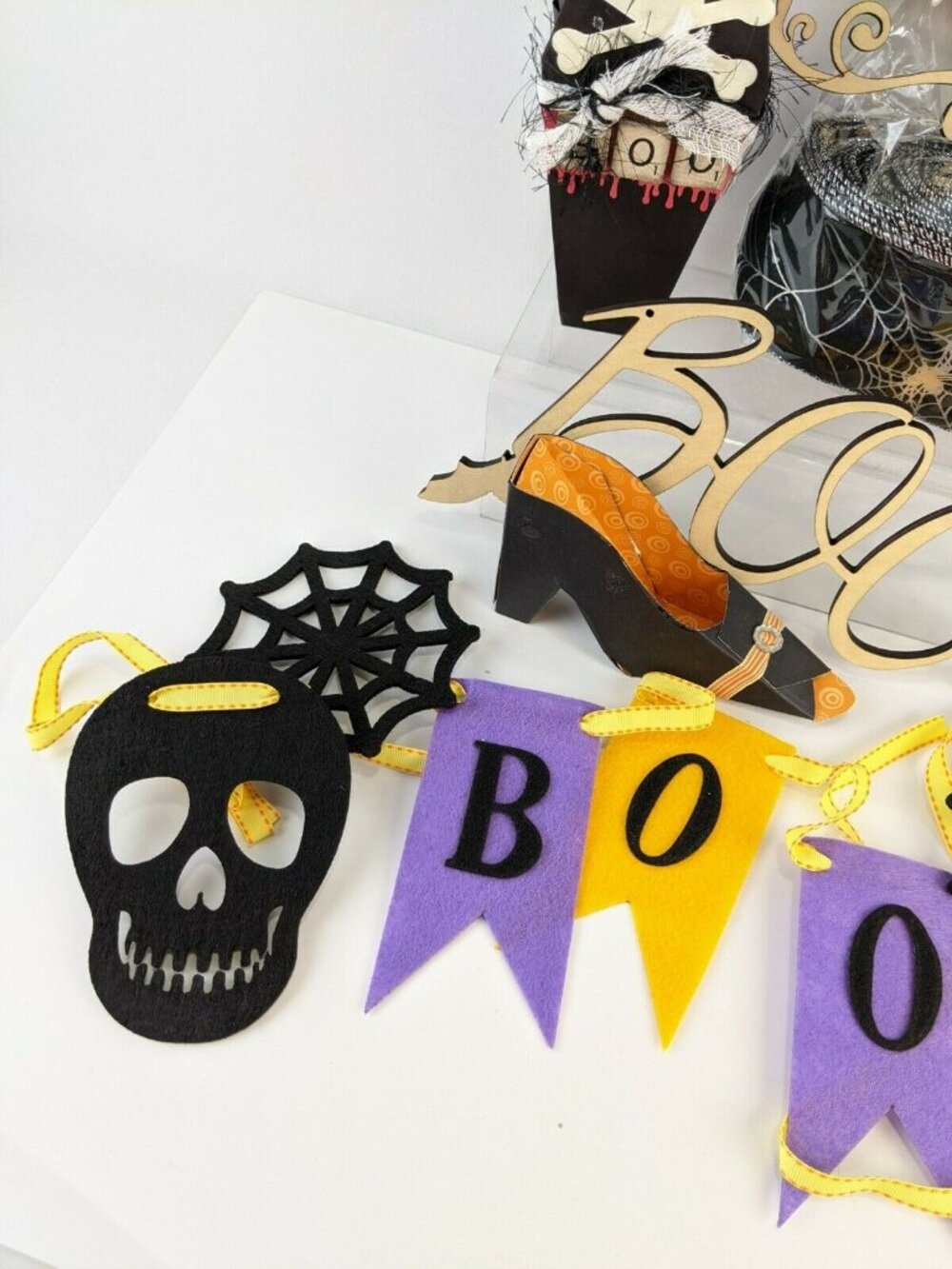Halloween Wreath Ribbon 2.5x10 w/ 2 wood decor 2 cardboard decor Boo Banner New - Picture 6 of 10